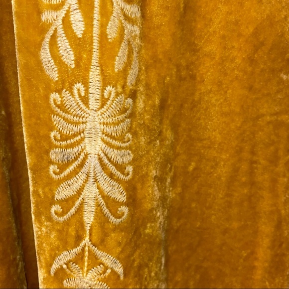 Johnny Was Antonella Velvet Blouse, Gold, XS - Picture 7 of 7